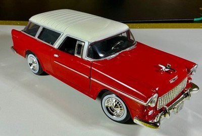 1955 Chevy Bel Air Nomad Scale 1/24 / Die Cast Opening Doors And Hood