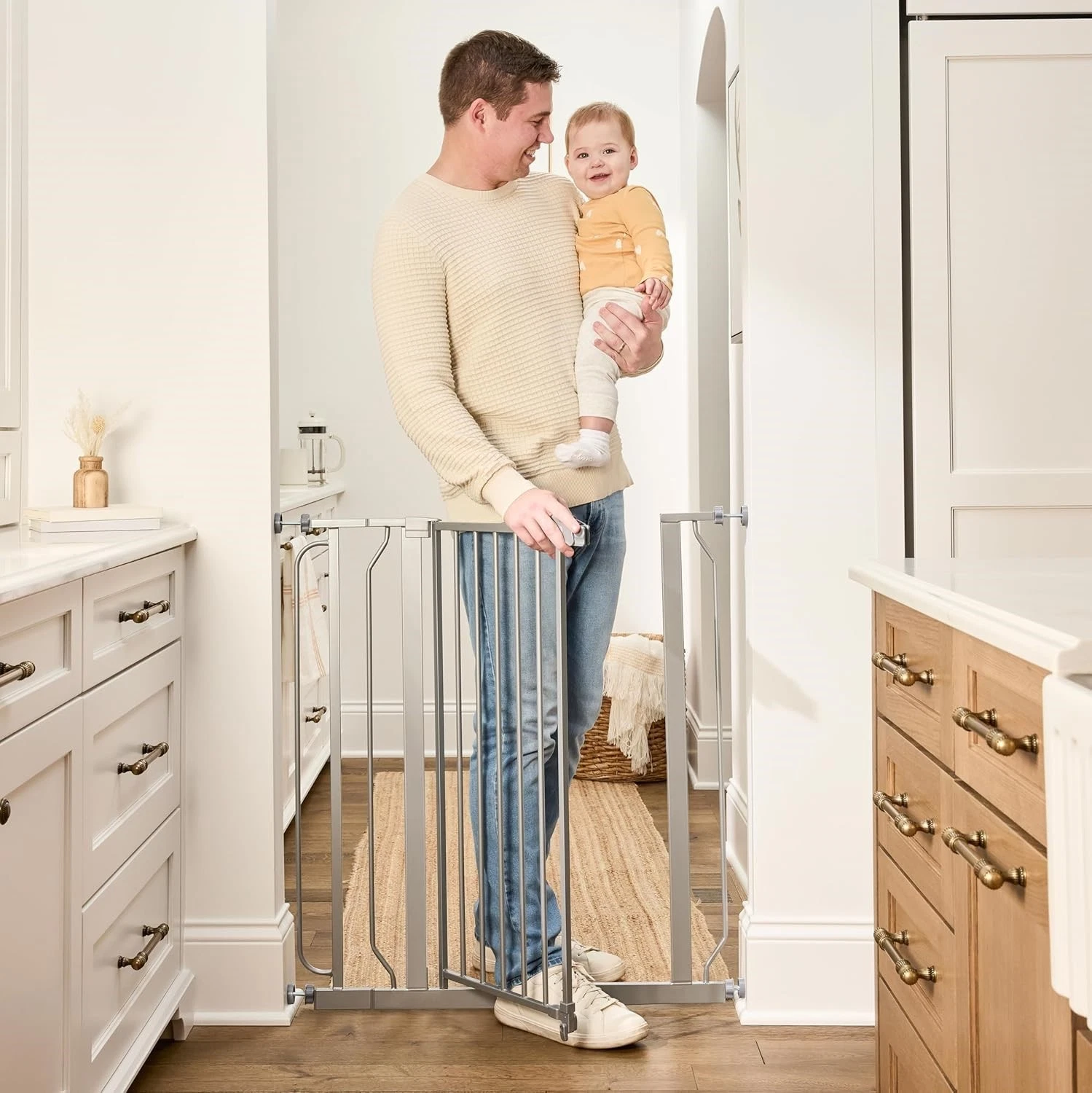Regalo Safety 36” Extra Tall Baby Pet Dog Gate for Doorways & Bottom of Stairs
Opens in a new window