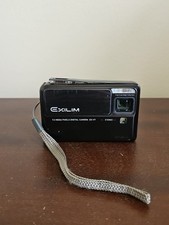 Casio Exilim EX-V7 digital camera 7.2MP With Battery Not Tested For Parts Only