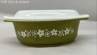 Pyrex Spring Blossom Green Crazy Daisy Oval Casserole 043 1.5 Qt Lid Vintage