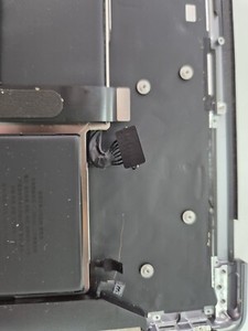 Original MacBook Air 13" A2337 2020 UK Handauflage + Tastatur + Akku - SPACE GREY