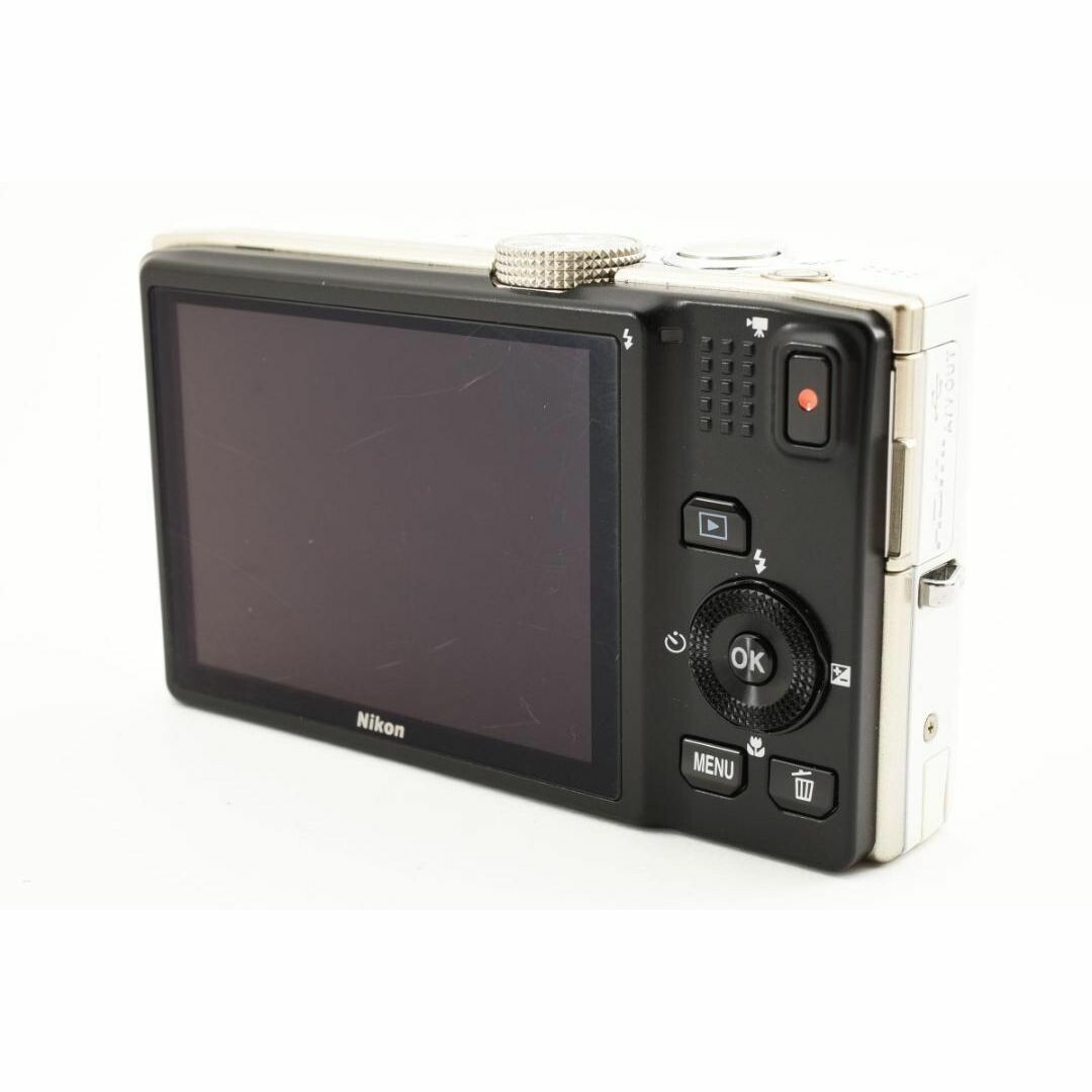 Nikon COOLPIX S8200 White Digital Camera 16.1MP 14x Optical Nikon COOLPIX S8200 White Digital Camera 16.1MP 14x Optical