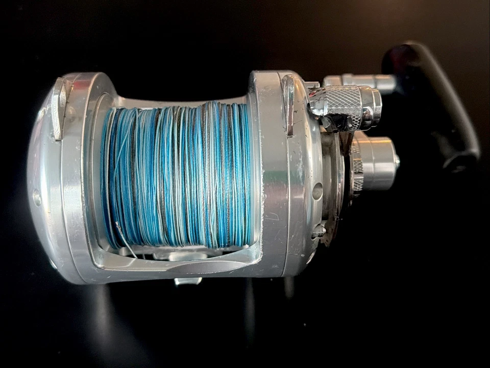 Двухскоростная широкая катушка Avet PRO EXW 30/2 для большой игры - Изображение 3 из 4