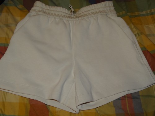 Women's Lululemon Softstreme High-Rise Short sz 4 White Opal 4" super soft! - Picture 1 of 14
