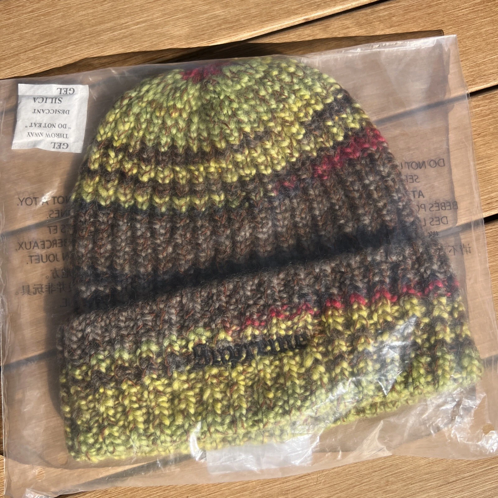 Bonnet rayé jaune 