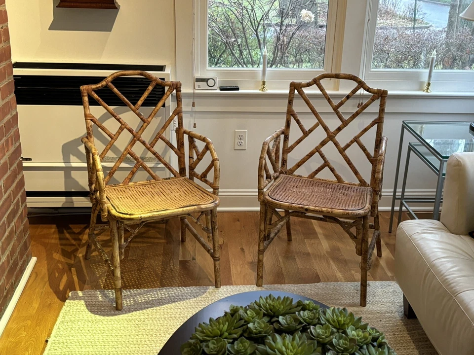 Cadeiras de madeira de bambu vintage Chippendale conjunto de 2 cadeiras de assento de bengala - Imagem 2 de 4