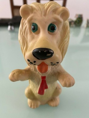 rubber lion toy