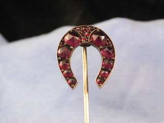 ART DECO ANTIQUE SILVER GILT GARNET LUCKY HORSE SHOE STICK PIN BROOCH