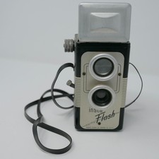 Vintage Herbert George Co. Insta Flash 620 Camera USA Strap