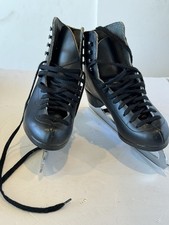 New Riedell Black MED WIDTH SpirabeL D042079ON EDGE Size 4