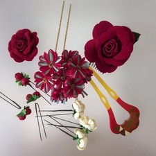 set of flower hairpins