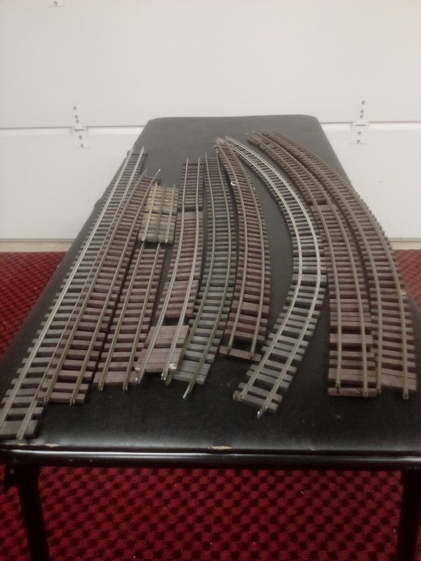 GARGRAVES S GAUGE TRACK LOT 10 TOTAL PIECES MIXED  SEE DISCRIPTION PRE OWENED 