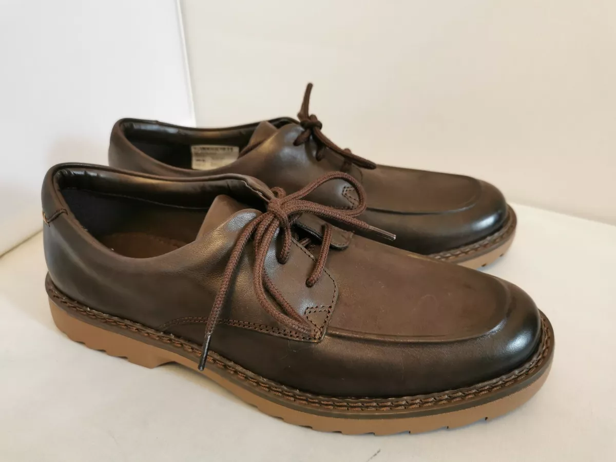 Clarks shop asher grove