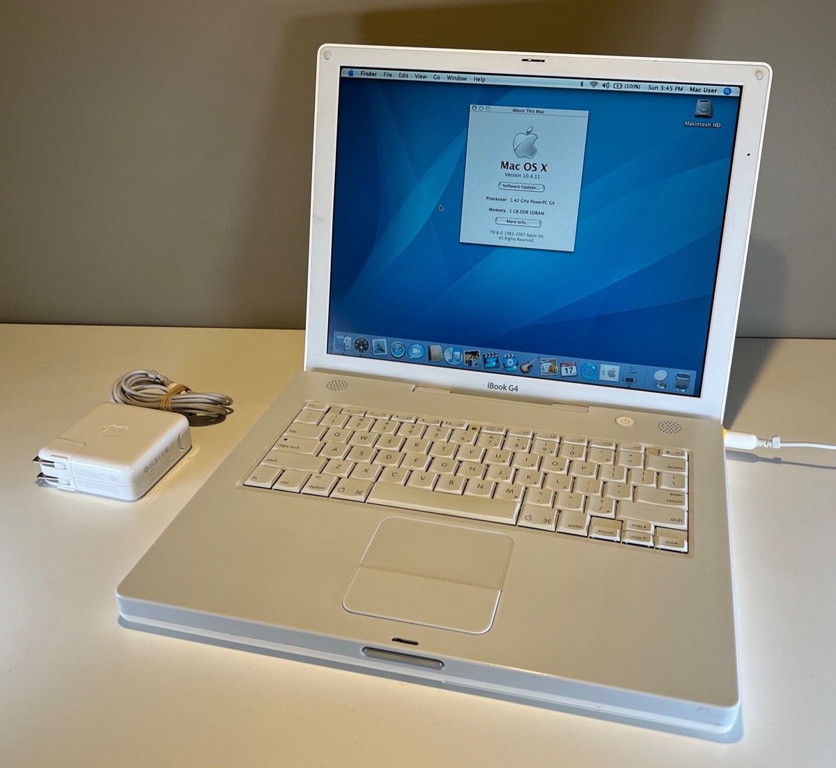 【美品】iBook G4.14インチ　ホワイト（箱付） iBook G4 (14