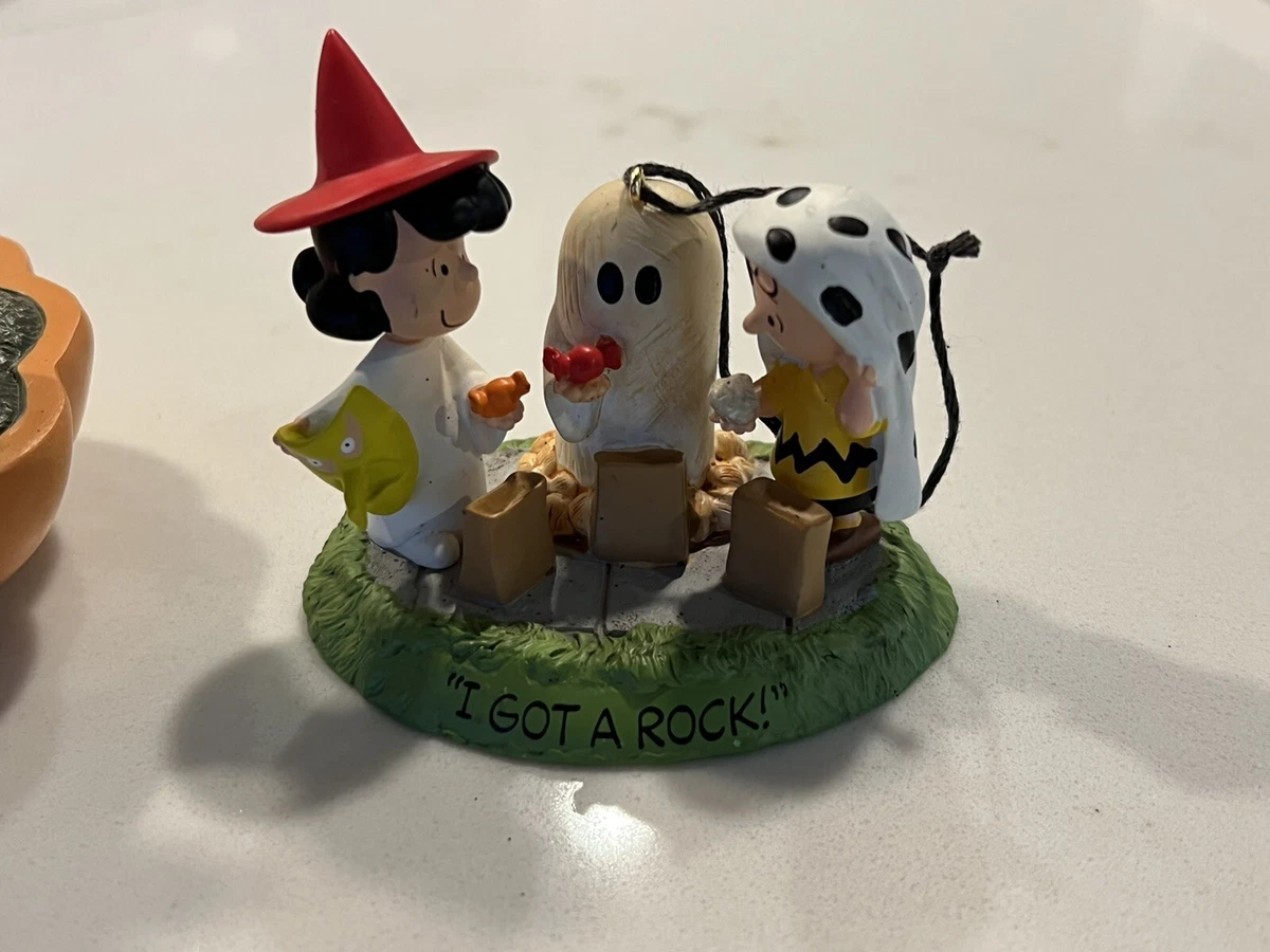 Peanuts Halloween I Got A Rock