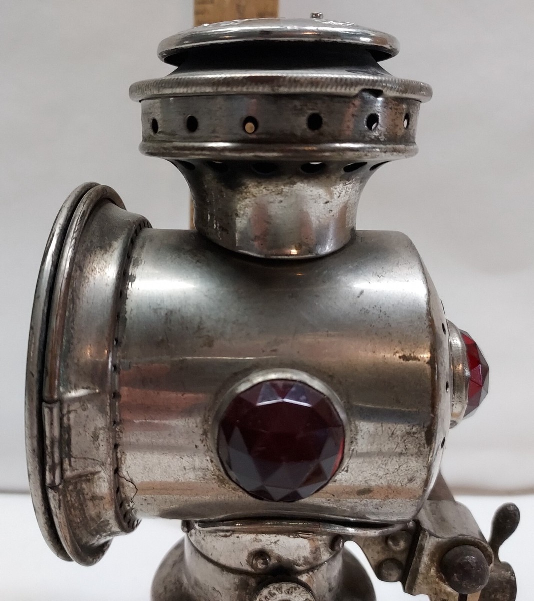 NEVEROUT Antique Bicycle Lamp Rose Phila - 1 Green 2 Red NEVEROUT Antique Bicycle Lamp Rose Phila - 1 Green 2 Red
