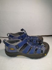 Keen Newport H2 Hiking Sandals Boys sz 5