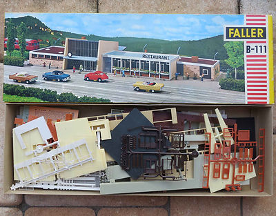 Faller AMS B-111 -- Bahnhof Neustadt mit Restaurant in OVP -- Rarität 040717
