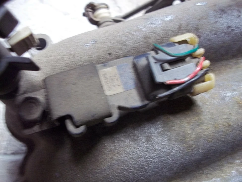 00-02 HONDA PASSPORT 00-04 ISUZU RODEO 3.2L 3.5L 6 CYLINDER INTAKE MANIFOLD OEM - Image 2 of 4