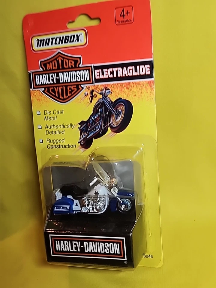Matchbox Harley-Davidson Electraglide azul e branco💙 motocicleta policial🔥 - Imagem 2 de 4