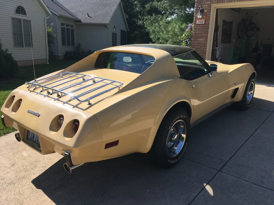 Chevrolet Corvette 1977 3 velocidades automático Foto 3 de 4