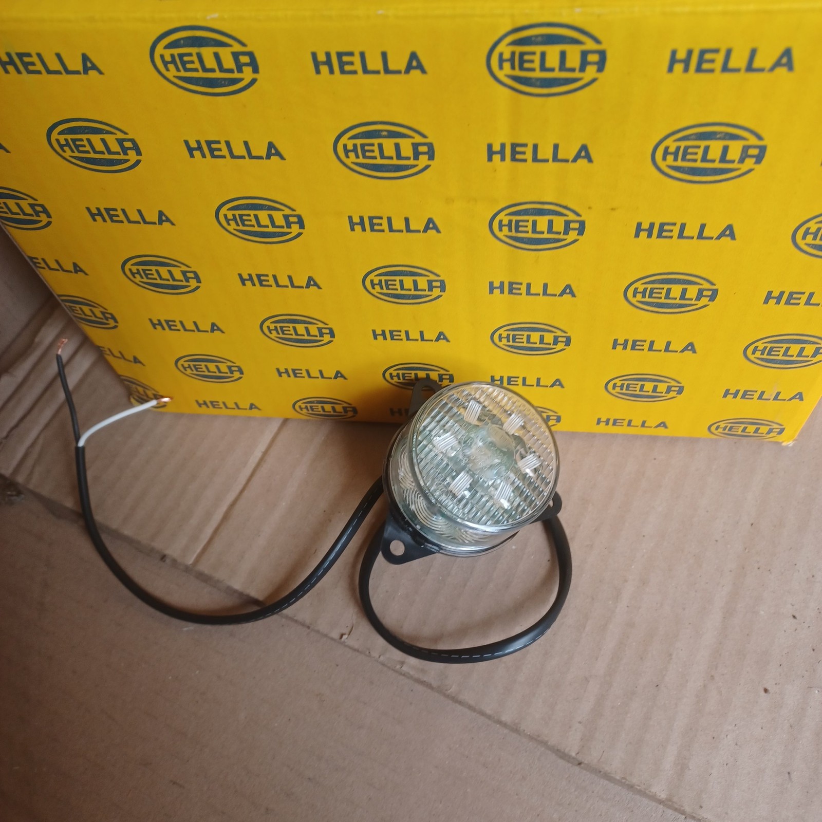 Feu clignotant avant LED 55mm Hella de qualité supérieure Fendt