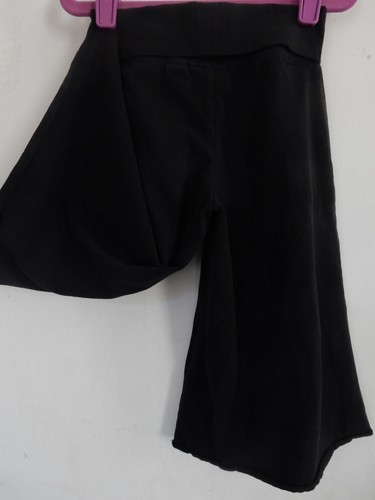 THE CHILDREN'S PLACE STRECH/WIDE LEG CAPRI/BLACK/SIZE 5/VERY GOOD USED CONDITION - Picture 5 of 6