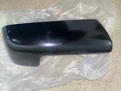 Genuine GM Mirror Cover 84732186 1500 19+ Black Passenger Side Mirror Ships Same - Picture 2 of 3