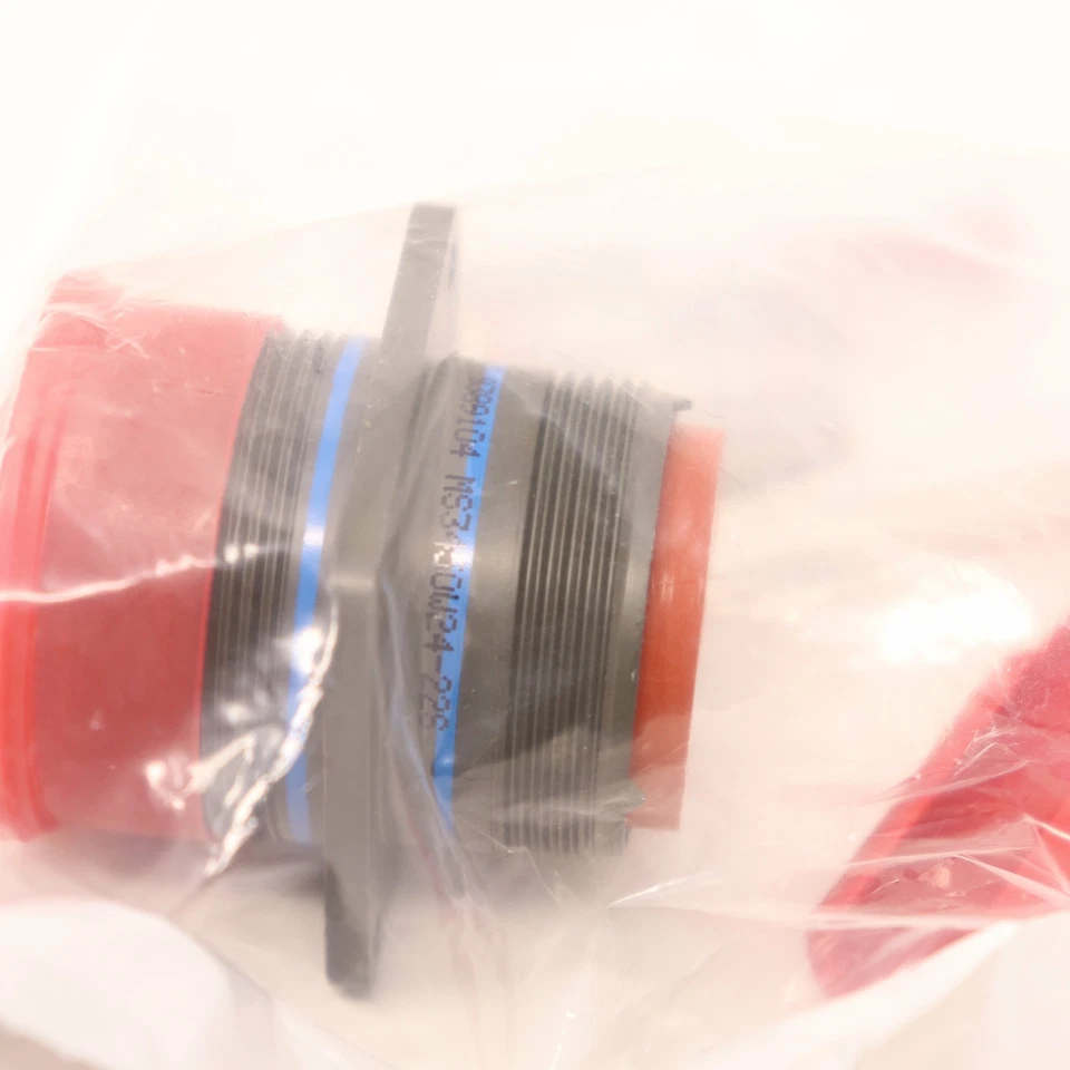 Amphenol Matrix Circular MIL Spec Connector 4P SIZE 8 MS3450W24-22S - Image 2 of 2