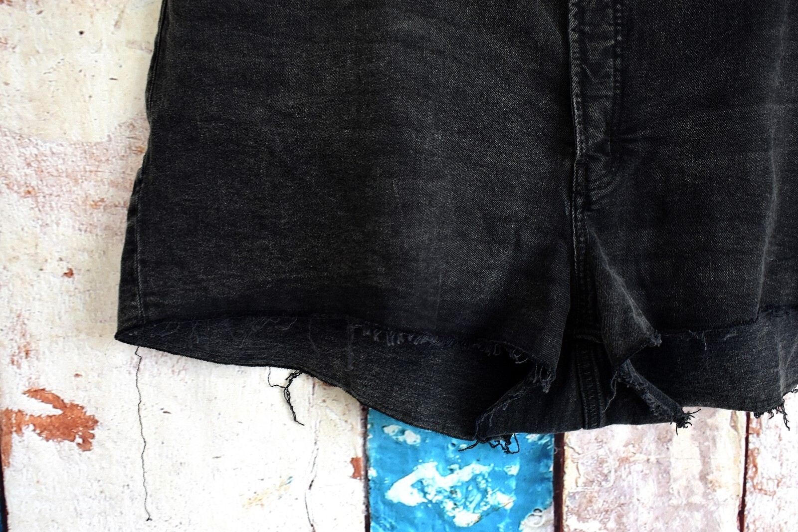 Women's Old Navy Higher High-Waisted Button-Fly Sky-Hi A-Line Black Cut-Off Jean