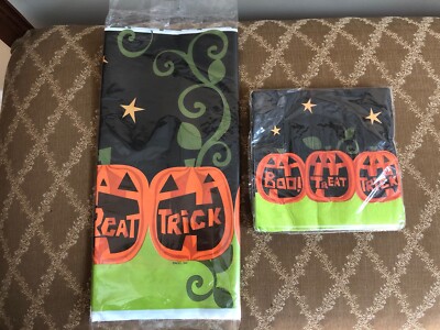 Halloween Plastic Table Cover with Matching Napkins ''BOO TRICK TREAT''  NEW