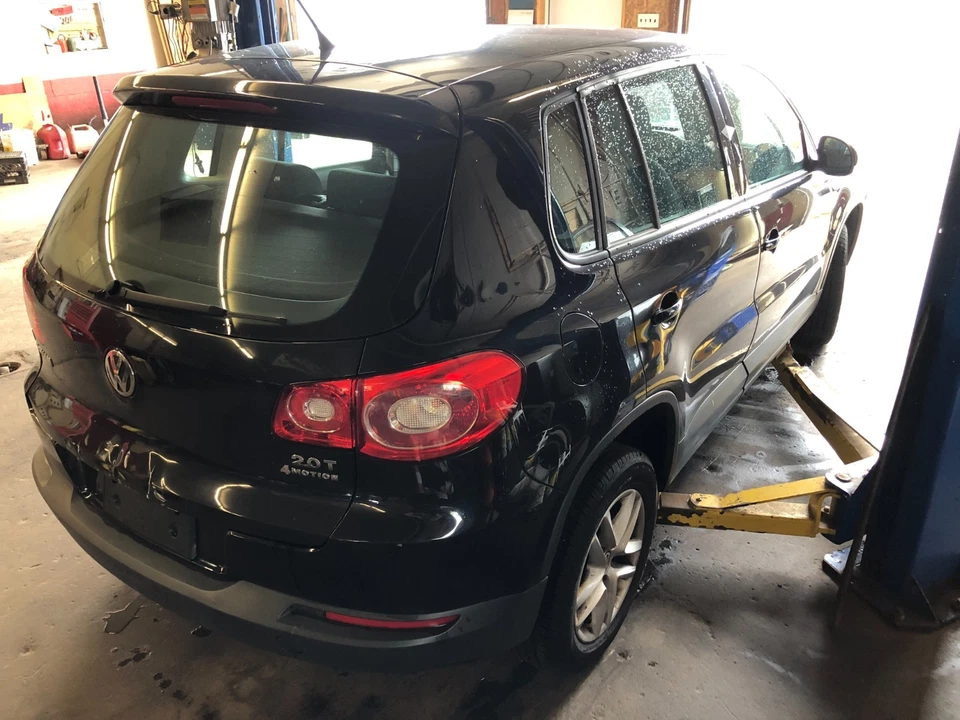 2011 volkswagen tiguan quarter glass window ( passenger rear ) 2009-2017 - Image 2 of 4