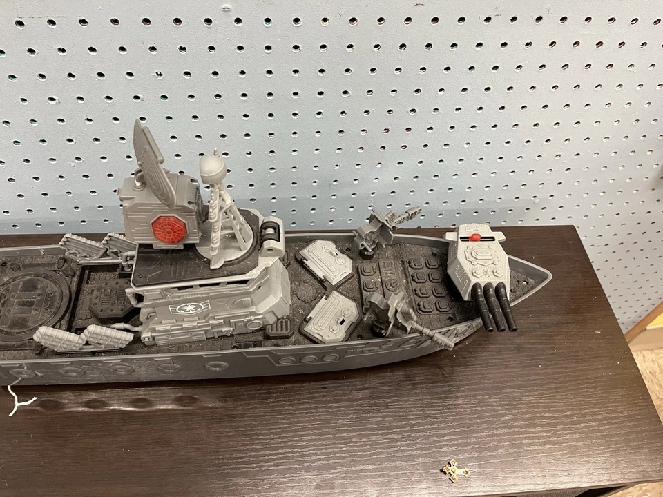 Large Vintage 2003 G.I. Joe USS Destroyer Ship #65, 34"Wx11"H x7"D, Not Working  - Image 4 of 4