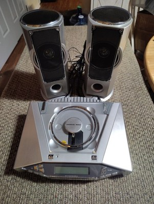 Sharper Image Metro One GM402 AM/FM Stereo CD Player AUX Tested W/Speakers