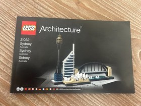 LEGO ARCHITECTURE: Sydney (21032) With Instructions!
