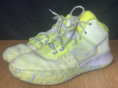 Nike Kyrie Men s Size 7.5 Basketball Shoes Green Yellow CT1972-700