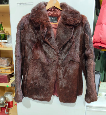 Stunning Vintage Real Fur Coat Fully Satin Lined Hunter Furrier VG Cond.  14 -AF