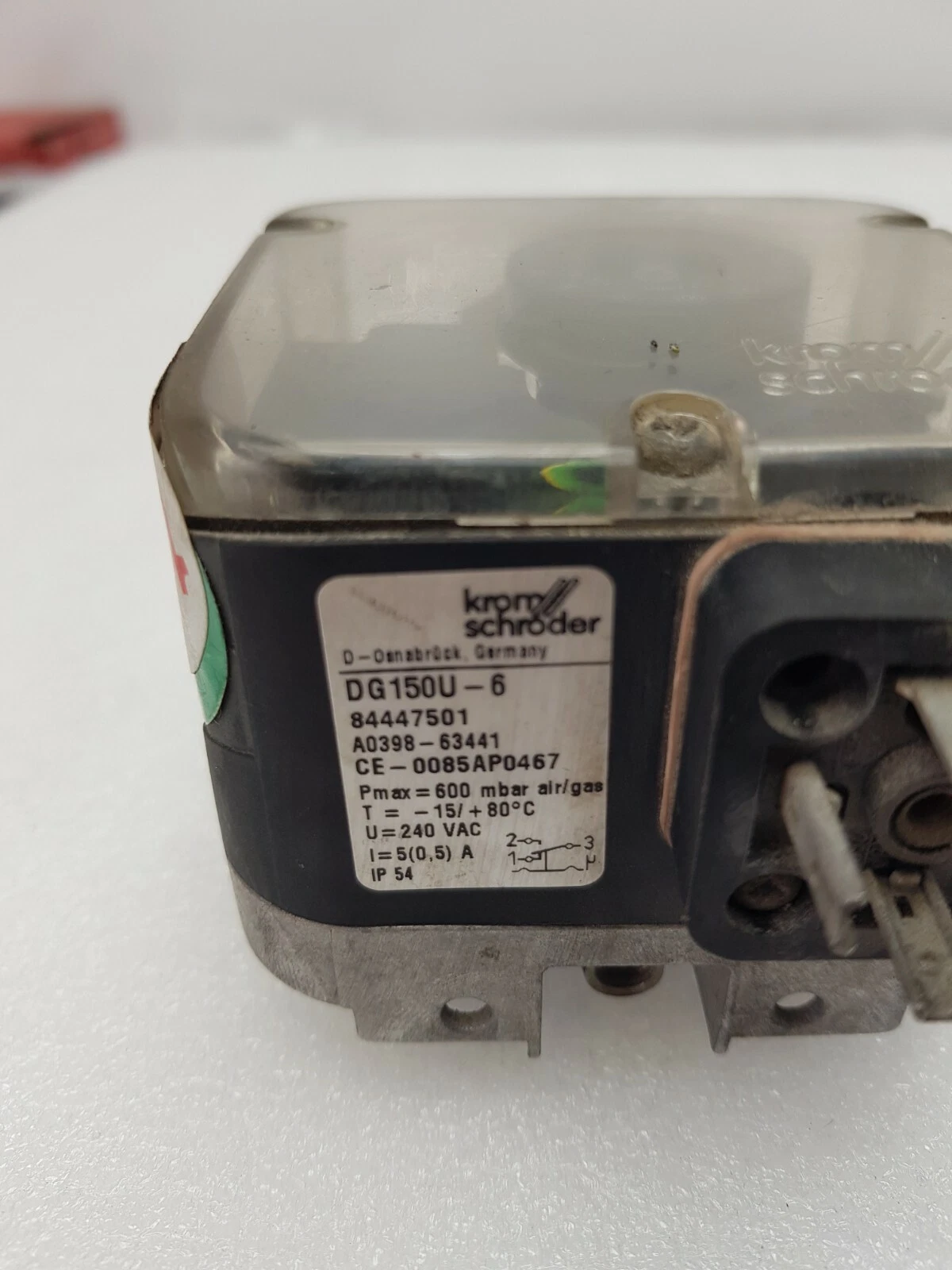 Kromschröder DG150U-6 nameplate: 84447501, Pmax 600 mbar air/gas, 240 VAC, IP54