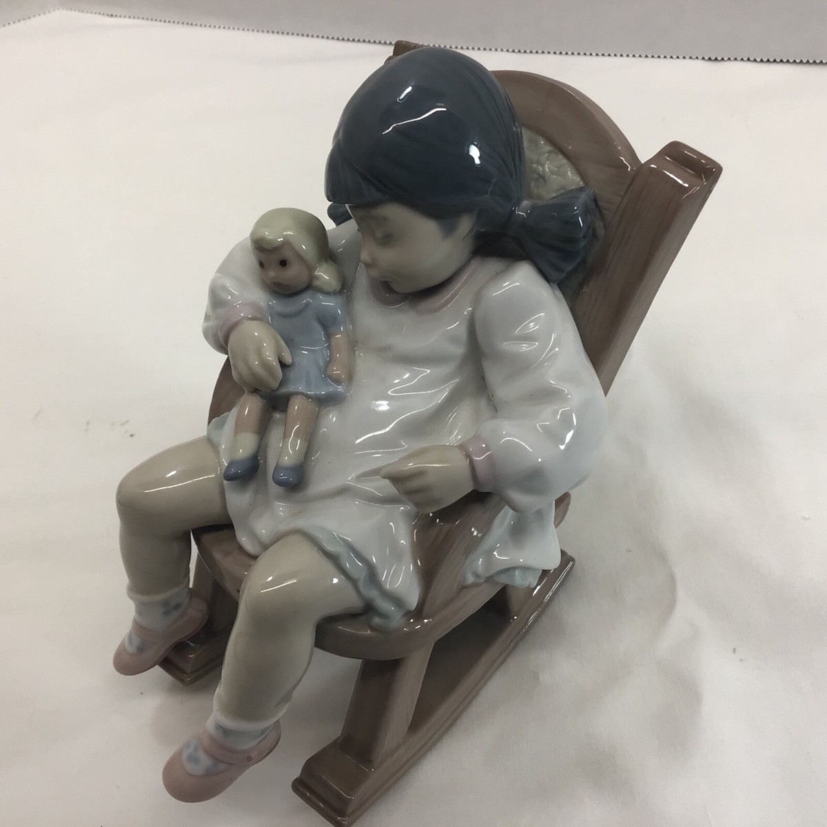 LLADRO 月に座る子供の像 6848 LLADRO 月に座る子供の像 6848