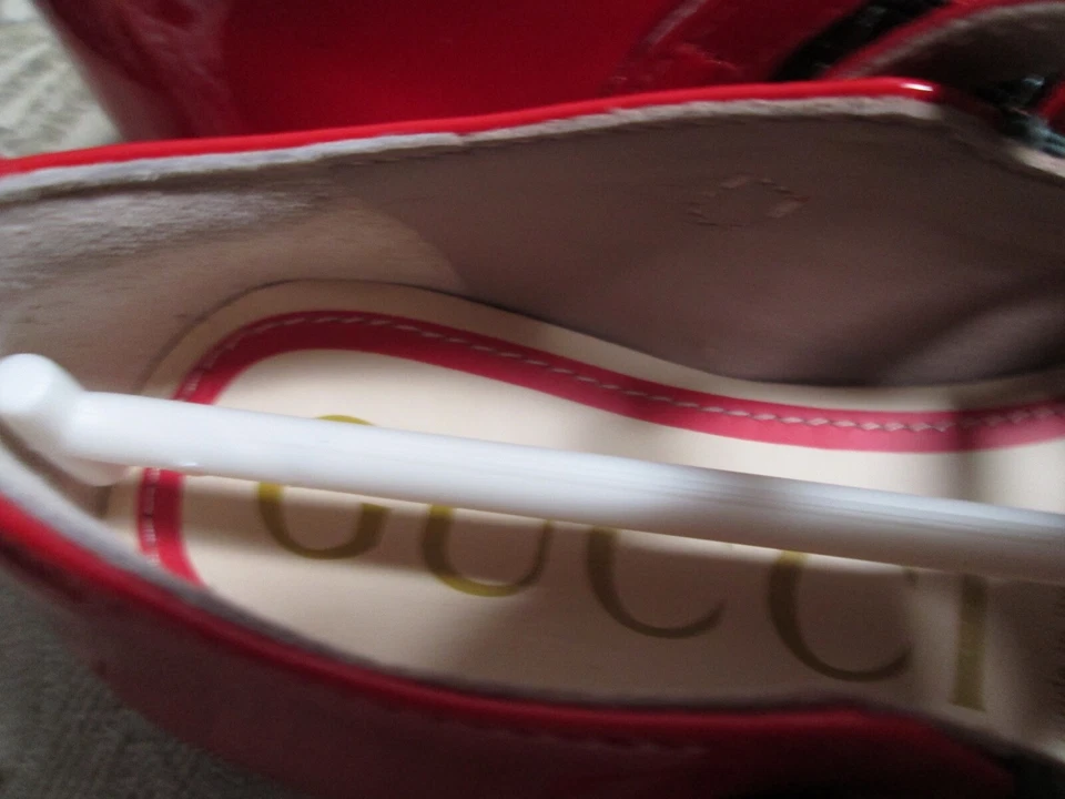 Zapatos Mary Jane BNB GUCCI charol rojo niñas niños pequeños talla Euro 23/US 7 Foto 4 de 4