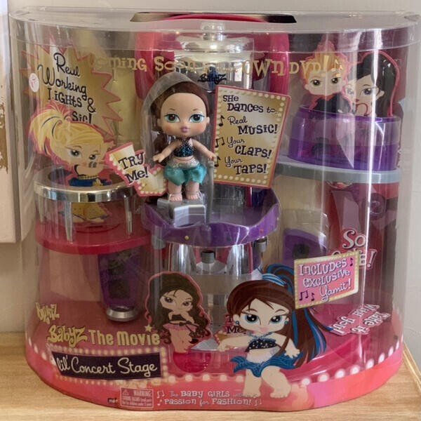 NEW BRATZ BABYZ THE MOVIE LIL' CONCERT STAGE GIRLS EXCLUSIVE YAMIT