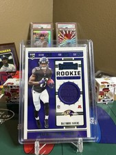 2019 Contenders Justice Hill Emerald Rookie Jersey Card- Ravens. rookie card picture