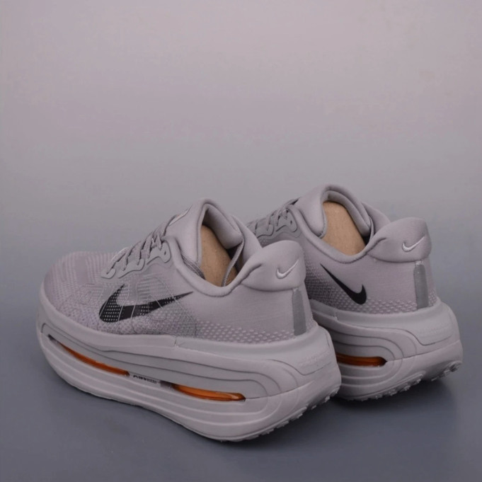 DS Men's Running Shoes Nike Vomero Premium Gray 3