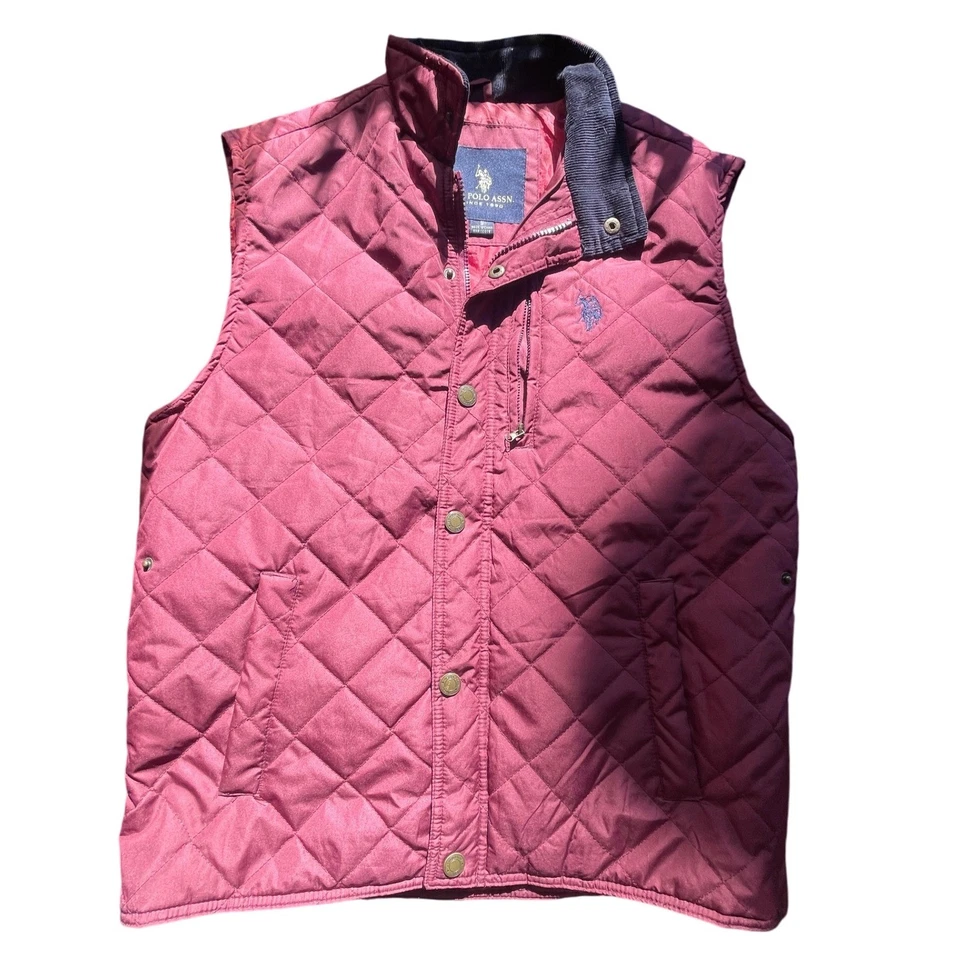 Chaleco Acolchado US Polo Assn Para Mujer Pequeño Borgoña Pana Cuello Botón a Presión Z Foto 3 de 4