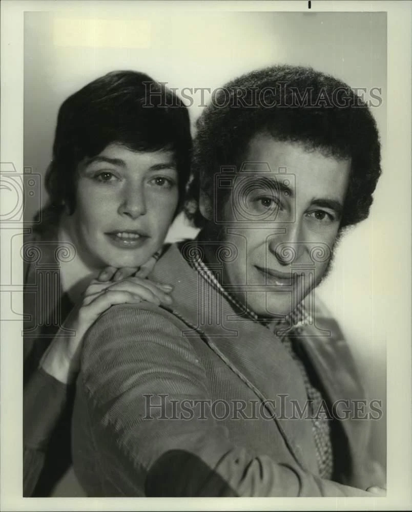 1979 Press Photo Carol and Bruce Hart in 'Hot Hero Sandwich' - nop34776