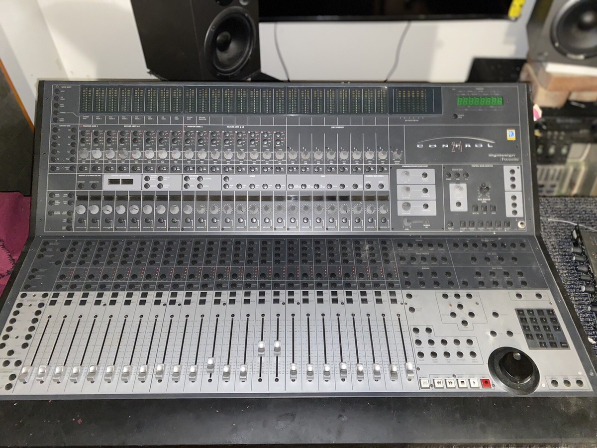 AVID Digidesign Control 24. Vintage Controls Pro Tools Omaha Neb