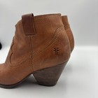 Foto 6 di 10