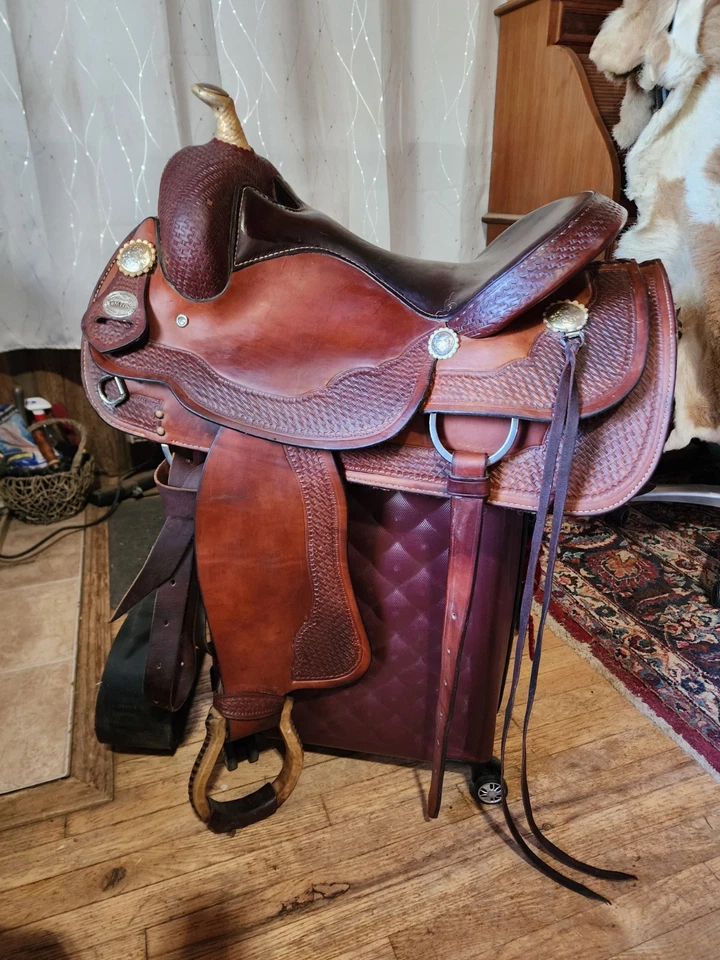 Crates Western Trail Saddle 16" Reining,Ranch, Cow W/ Fabtron Girth & Blanket - Image 2 of 4