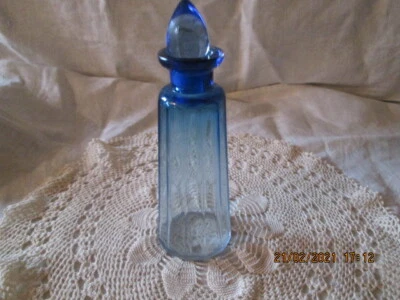 FLACON DE PARFUM CRISTAL PYRAMIDE BACCARAT CRYSTAL PERFUME BOTTLE - Photo 1/3