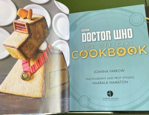 BBC Doctor Who The Official Cookbook: 40 Wibbly-Wobbly Timey-Wimey Recipes - Picture 2 of 3